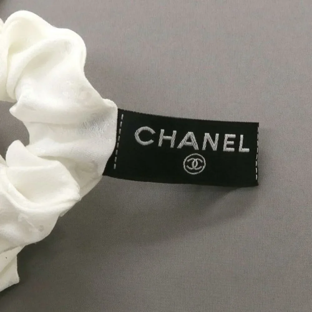 Chanel CC Logo Hair Scrunchie White - Picture 6 of 6